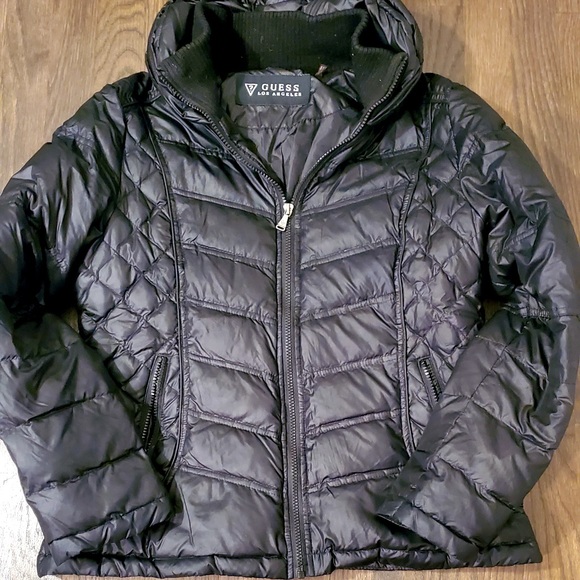 ‼️Sold‼️ Guess Puffer Jacket - Picture 6 of 6